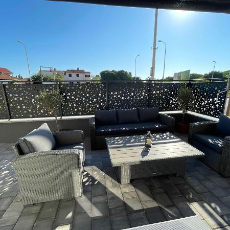 Allure Apartments Zara Esterno foto
